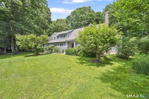 33 Woodmar Circle South Windsor CT 06074