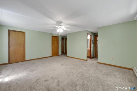 33 Woodmar Circle South Windsor CT 06074