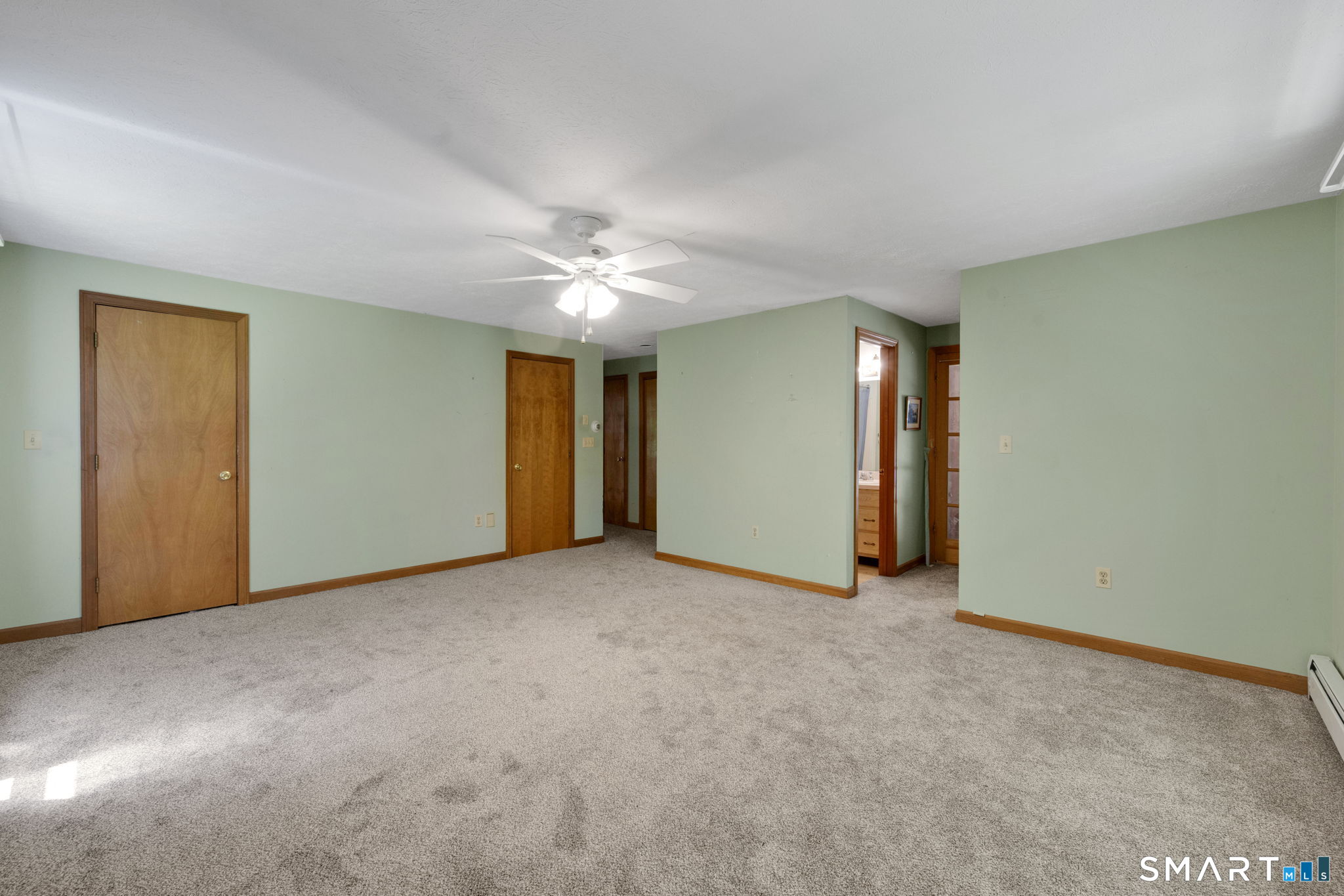 33 Woodmar Circle South Windsor CT 06074
