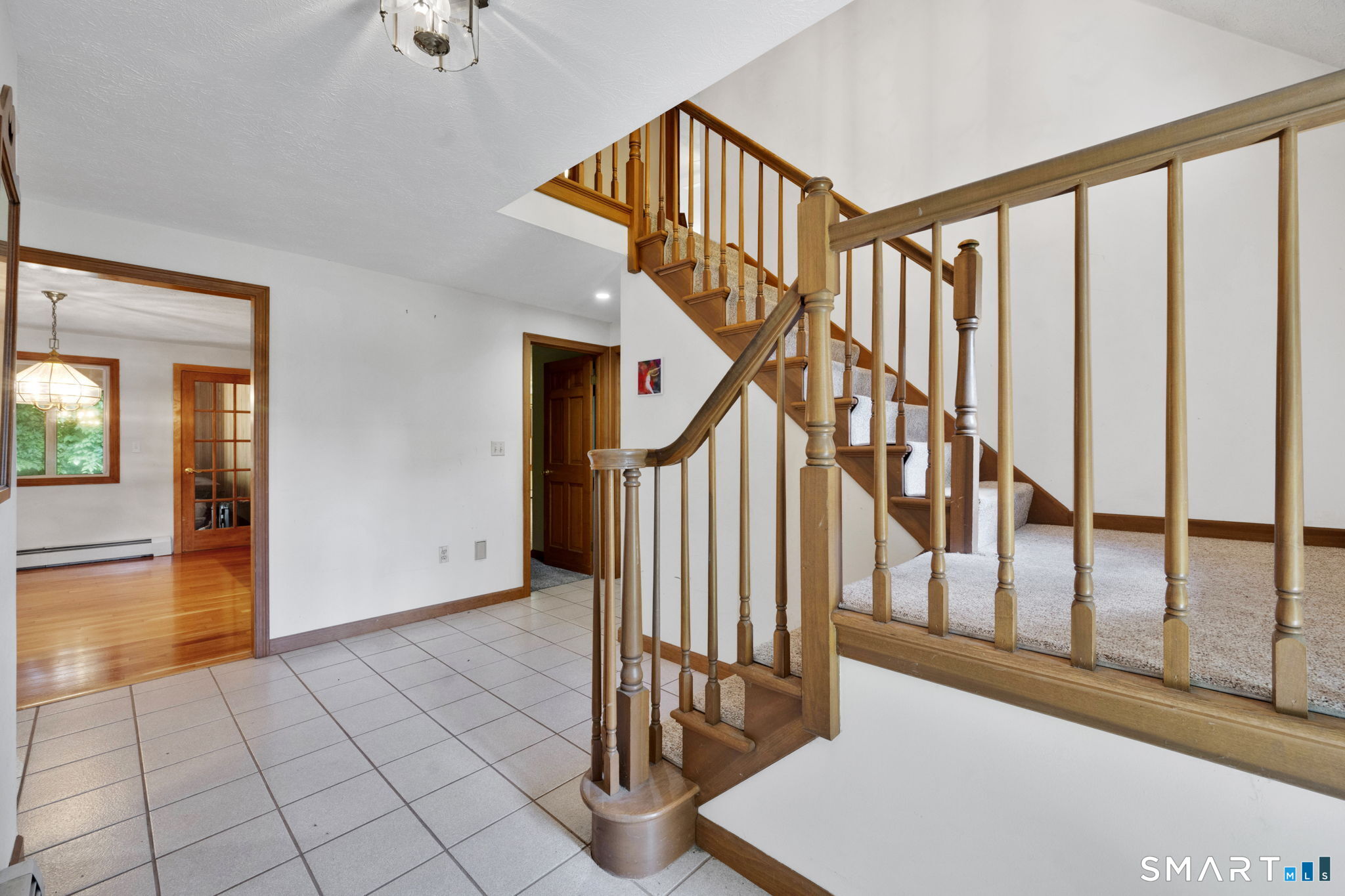 33 Woodmar Circle South Windsor CT 06074