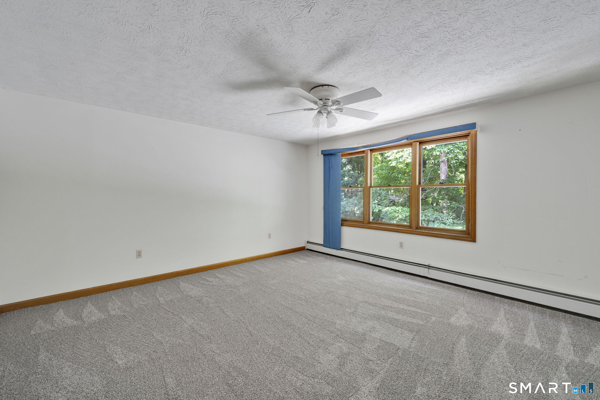 33 Woodmar Circle South Windsor CT 06074