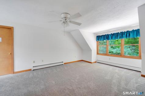 33 Woodmar Circle South Windsor CT 06074