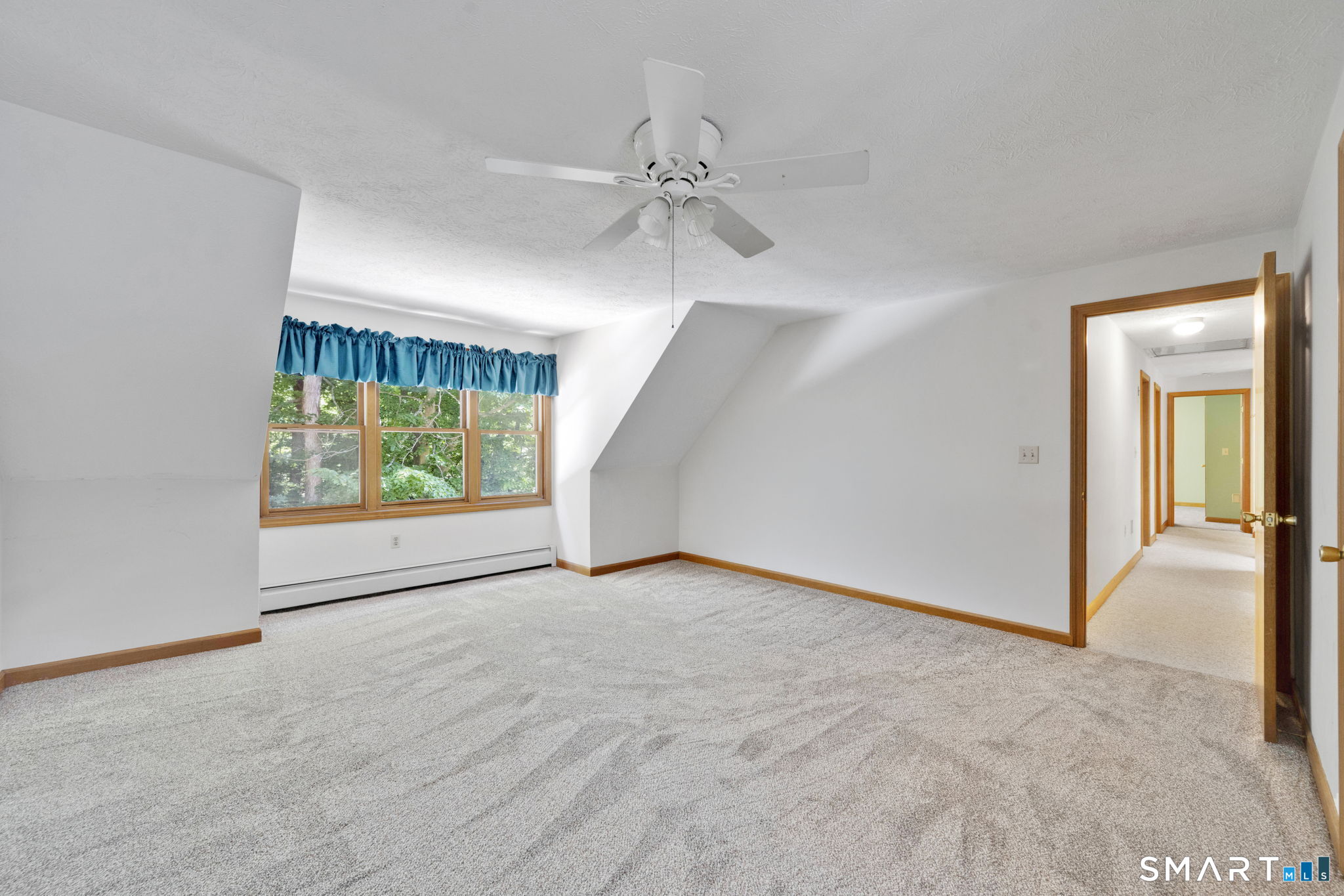 33 Woodmar Circle South Windsor CT 06074