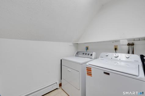 33 Woodmar Circle South Windsor CT 06074