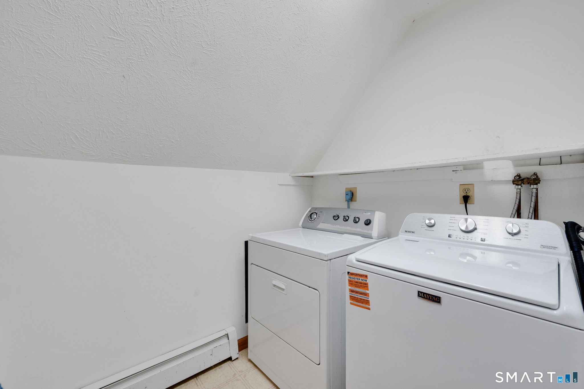 33 Woodmar Circle South Windsor CT 06074