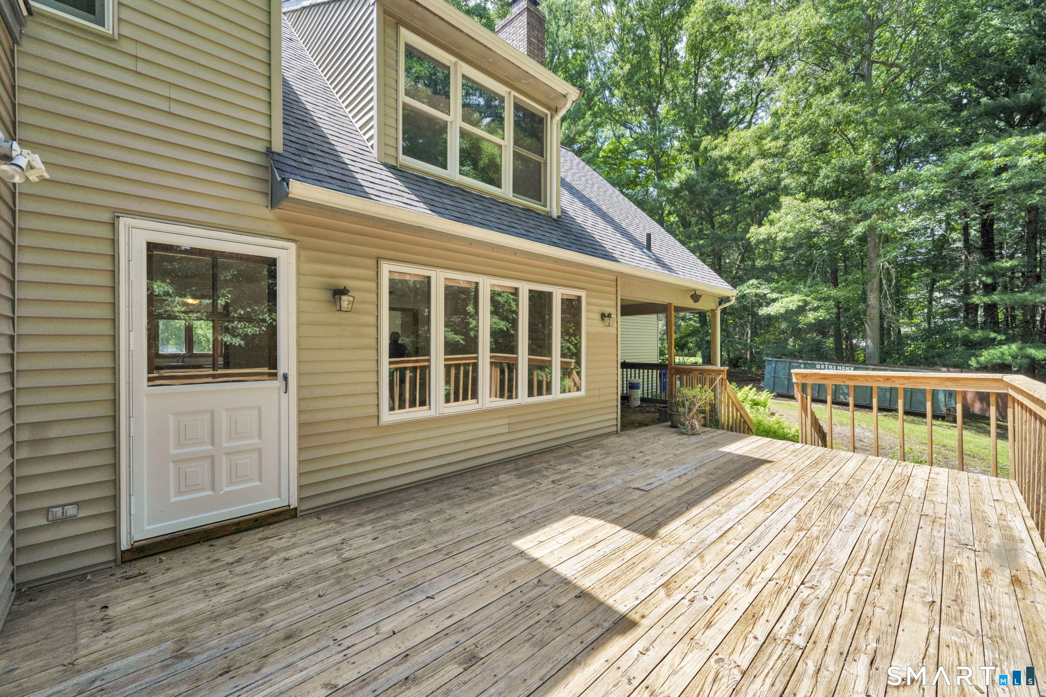 33 Woodmar Circle South Windsor CT 06074