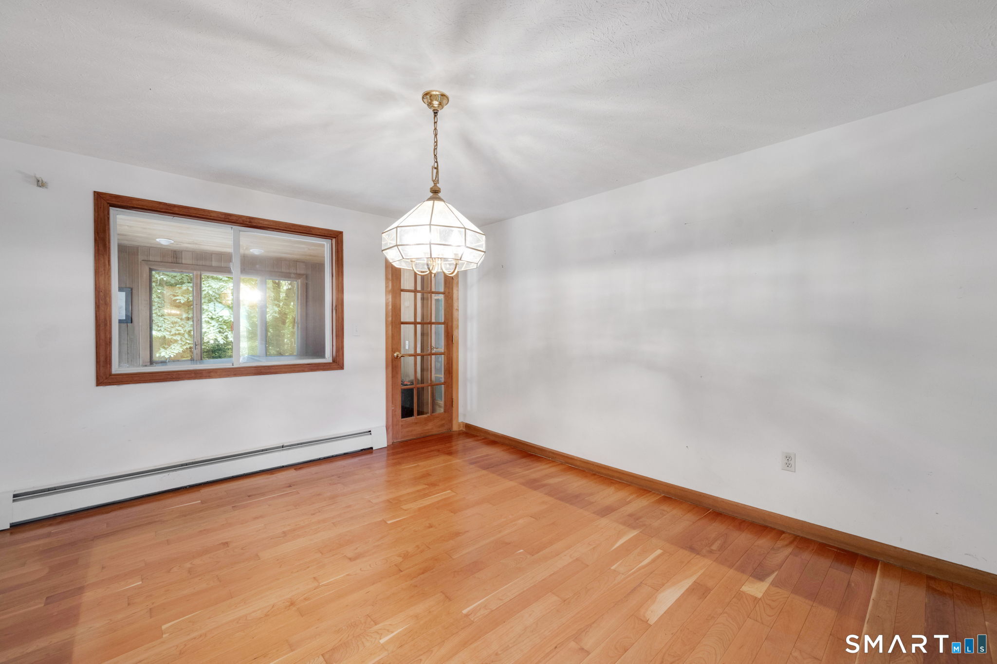 33 Woodmar Circle South Windsor CT 06074