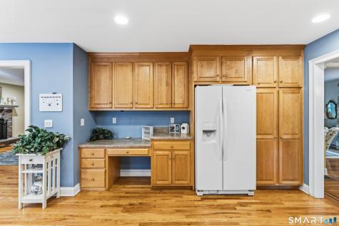 29 Narragansett Trail Newtown CT 06482