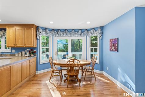 29 Narragansett Trail Newtown CT 06482