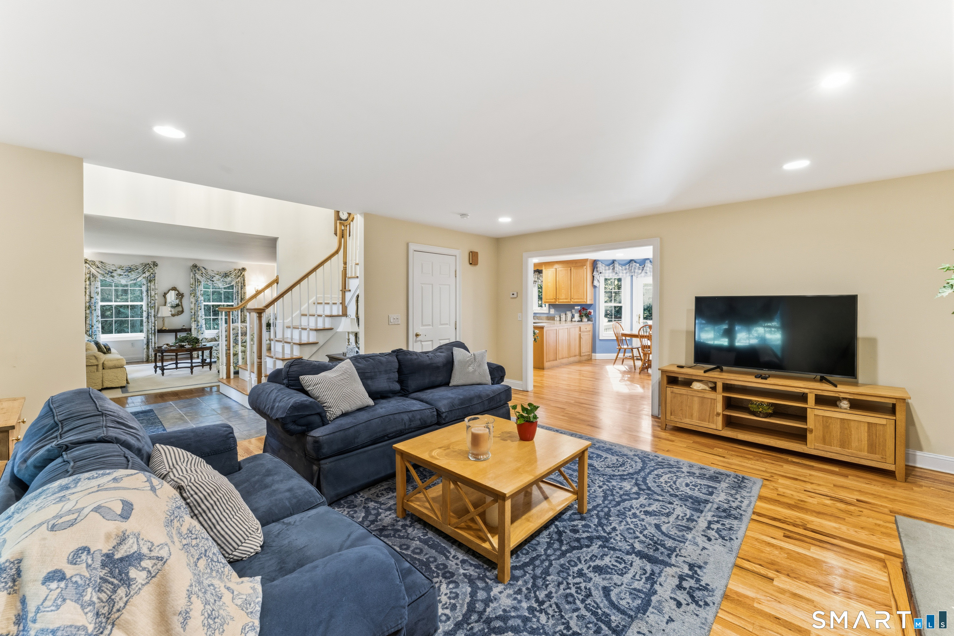 29 Narragansett Trail Newtown CT 06482