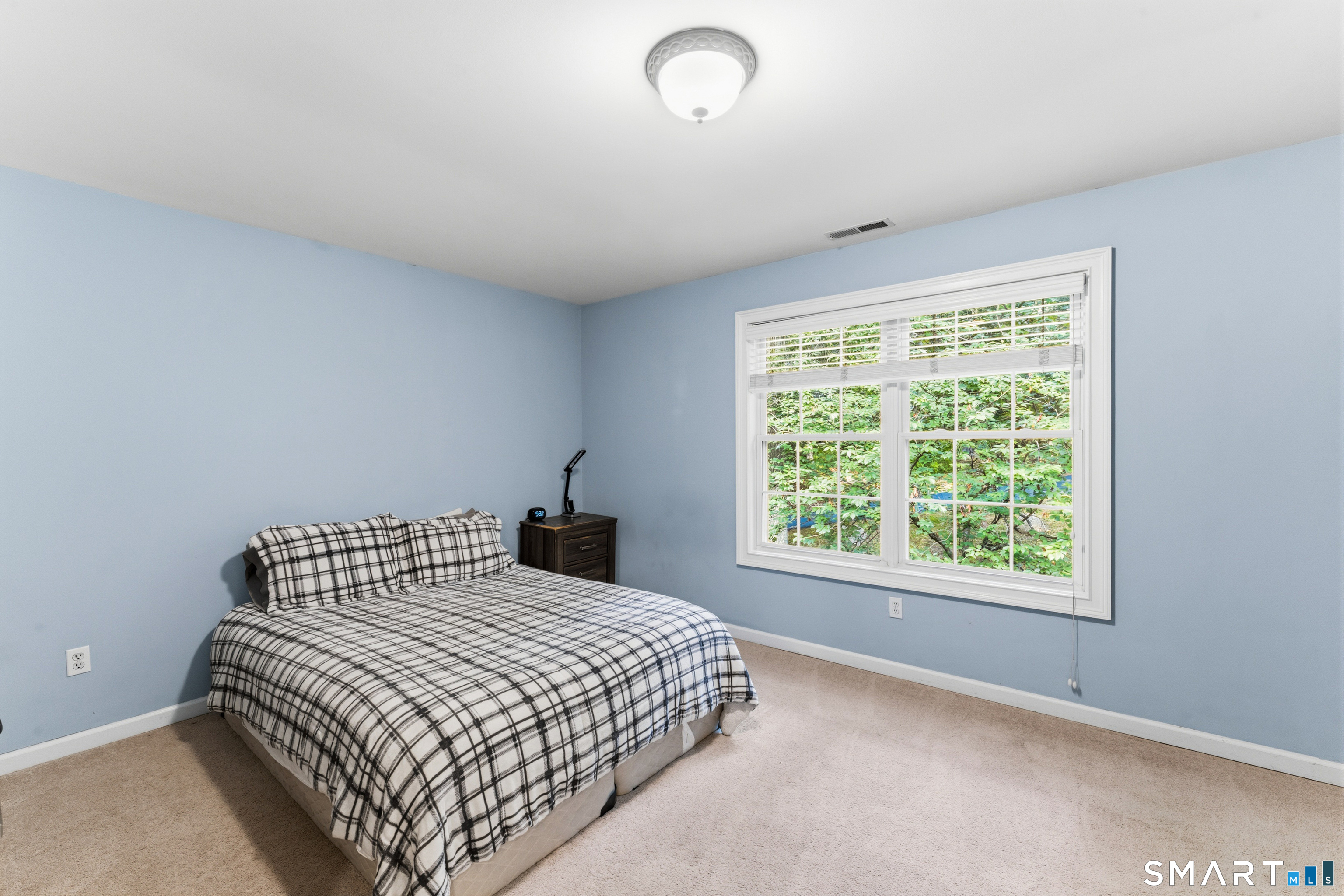 29 Narragansett Trail Newtown CT 06482