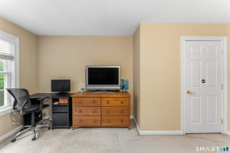 29 Narragansett Trail Newtown CT 06482