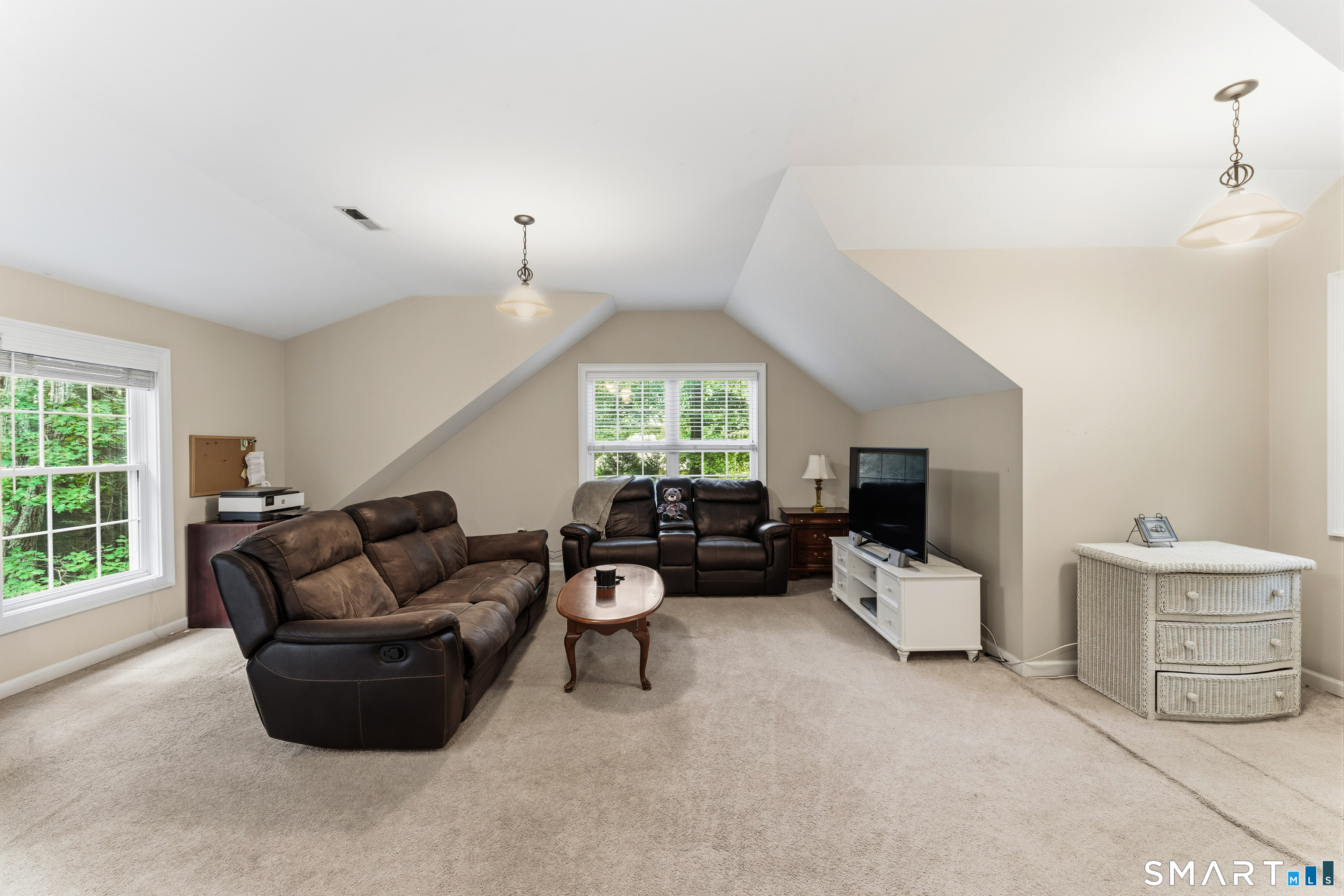 29 Narragansett Trail Newtown CT 06482