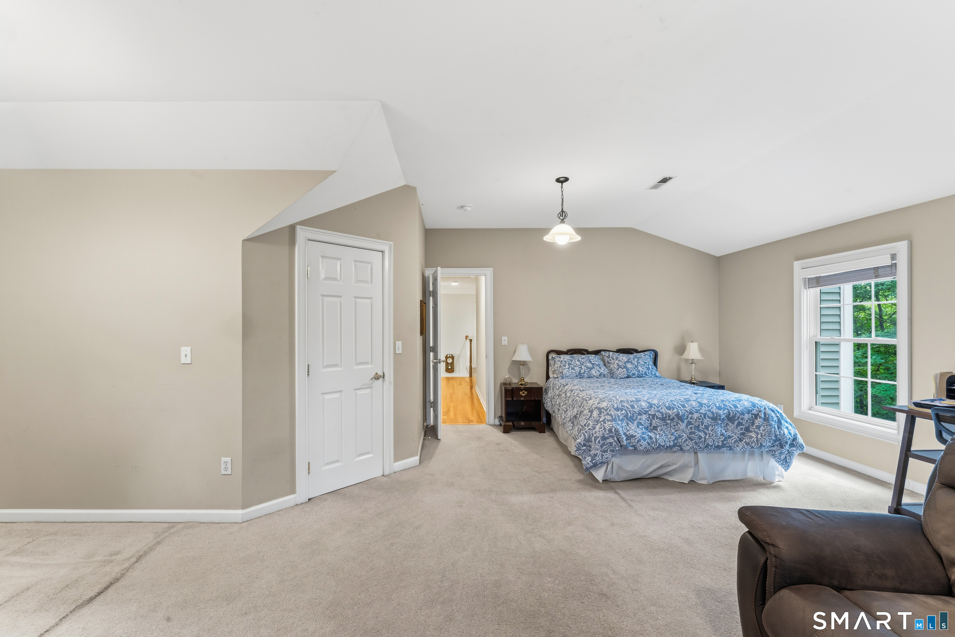 29 Narragansett Trail Newtown CT 06482