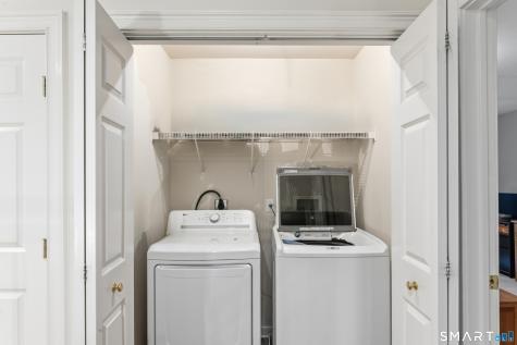 29 Narragansett Trail Newtown CT 06482