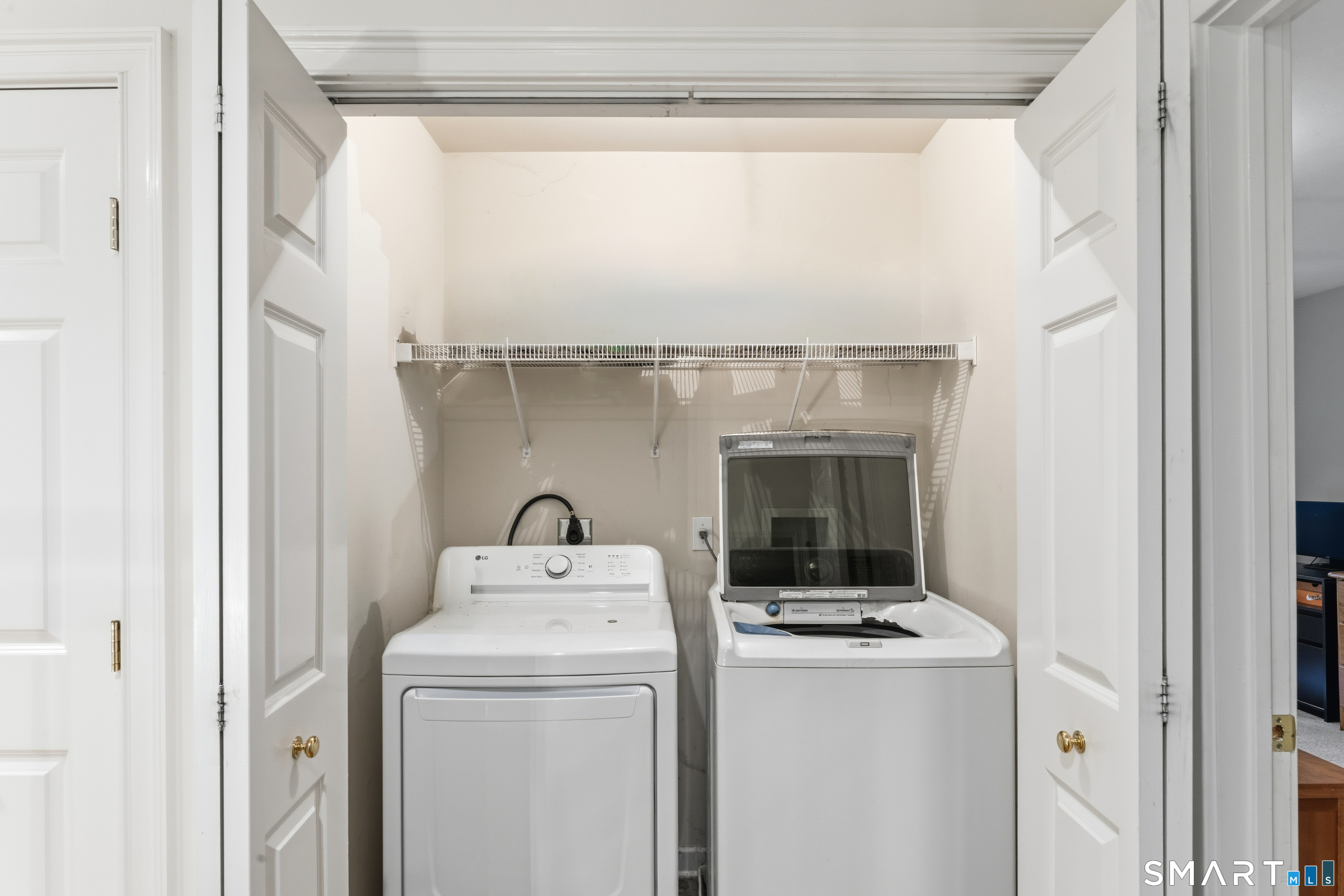 29 Narragansett Trail Newtown CT 06482