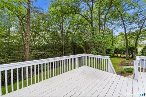 29 Narragansett Trail Newtown CT 06482