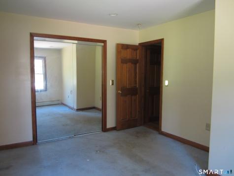 114 Yantic Lane Norwich CT 06360