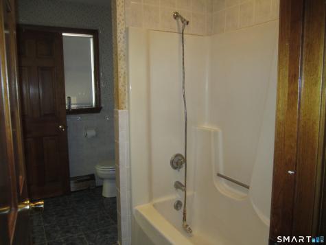 114 Yantic Lane Norwich CT 06360