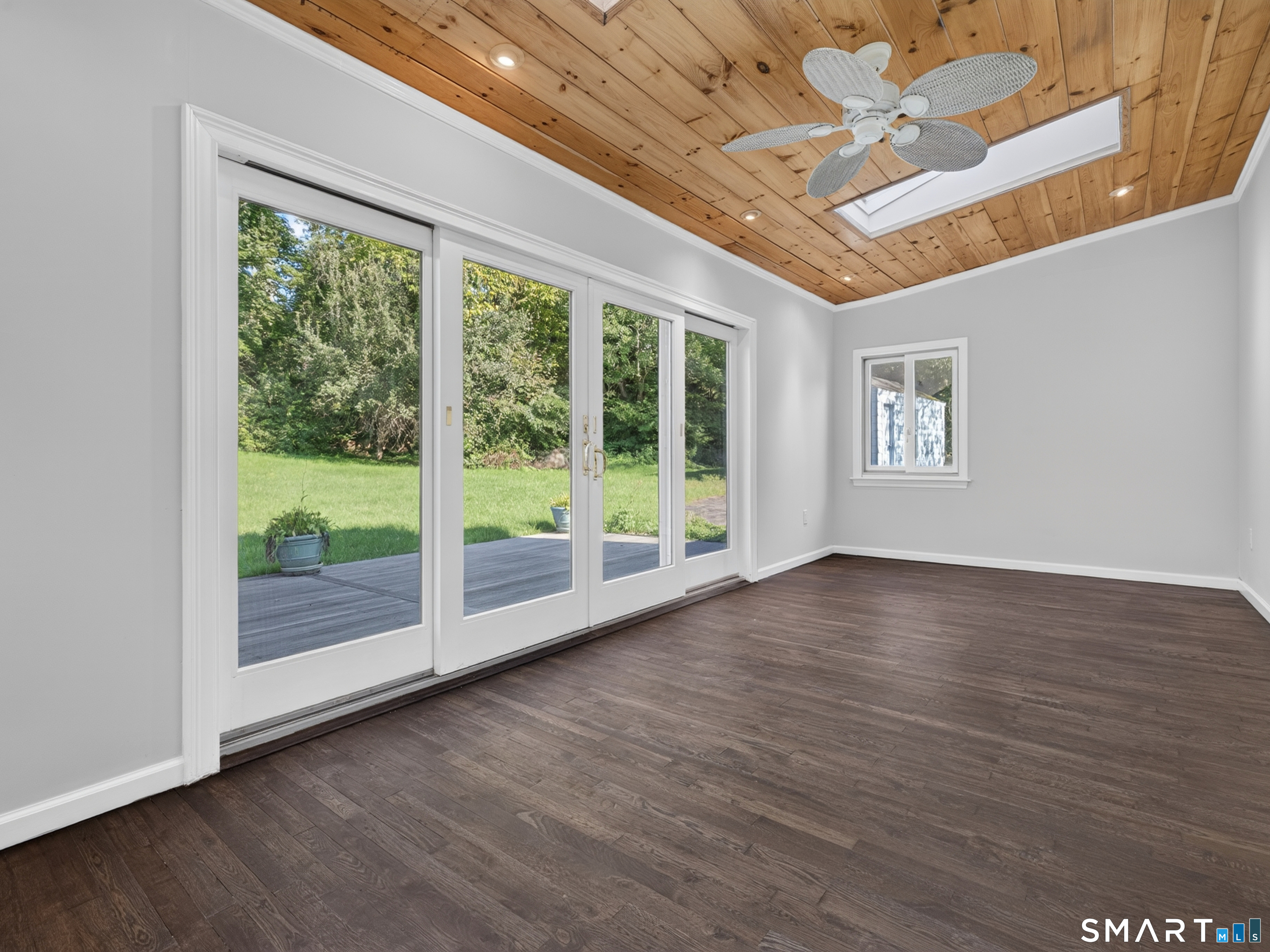 27 Old Norwich Road Waterford CT 06375