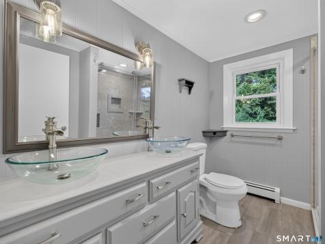 27 Old Norwich Road Waterford CT 06375