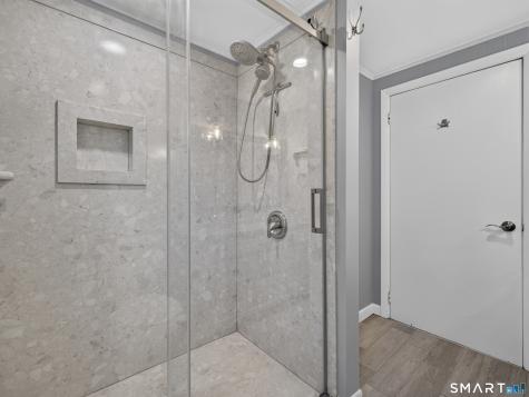 27 Old Norwich Road Waterford CT 06375