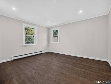 27 Old Norwich Road Waterford CT 06375