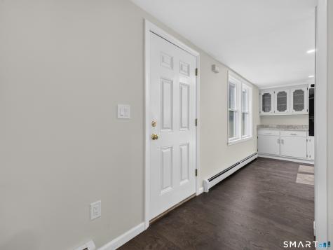 27 Old Norwich Road Waterford CT 06375