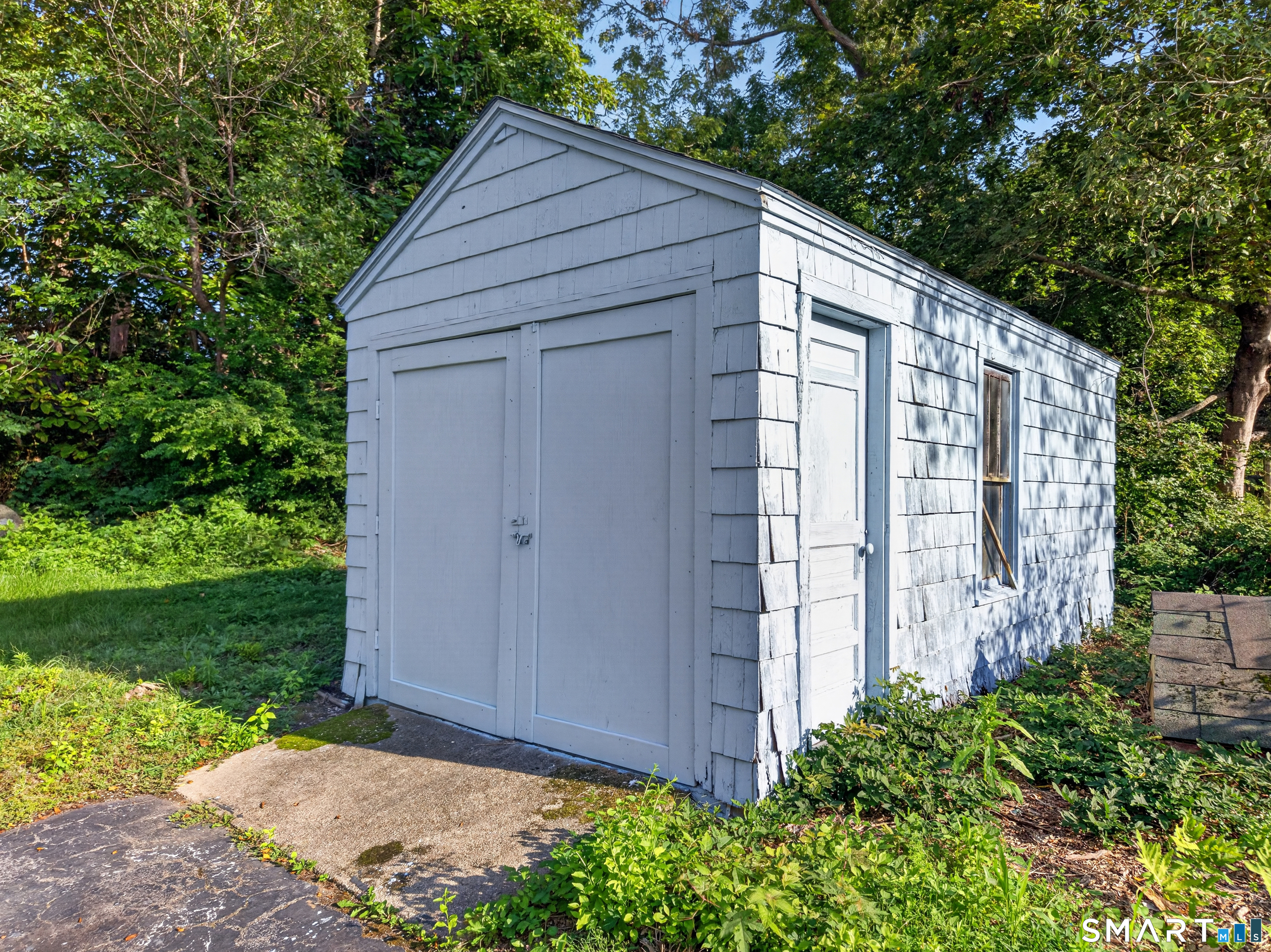 27 Old Norwich Road Waterford CT 06375