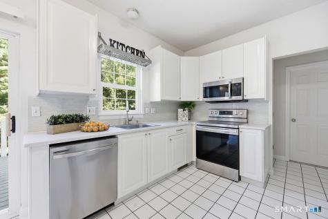 46 Dundee Drive Cheshire CT 06410