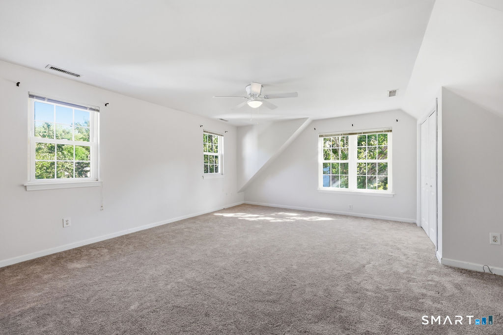 46 Dundee Drive Cheshire CT 06410