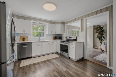 65 Flat Iron Road Guilford CT 06437