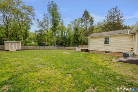 65 Flat Iron Road Guilford CT 06437