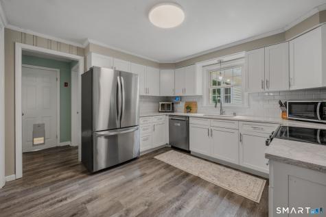 65 Flat Iron Road Guilford CT 06437