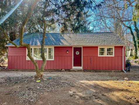 7 Menunketesuck Drive Clinton CT 06413