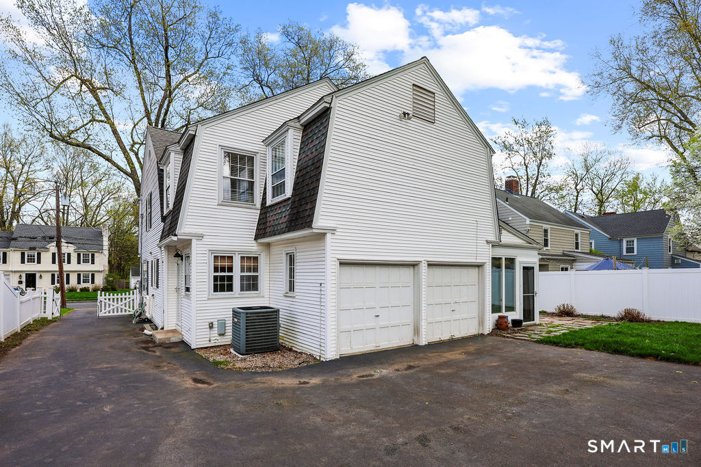 17 Brookline Drive West Hartford CT 06107