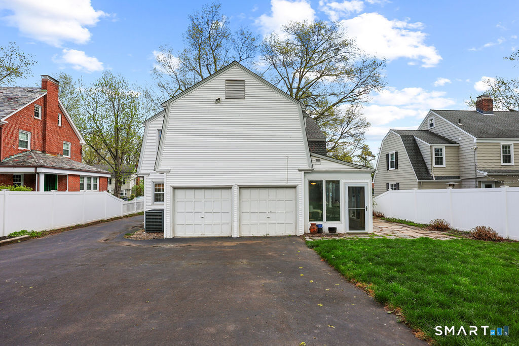 17 Brookline Drive West Hartford CT 06107