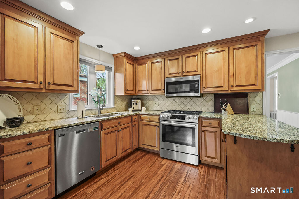 17 Brookline Drive West Hartford CT 06107