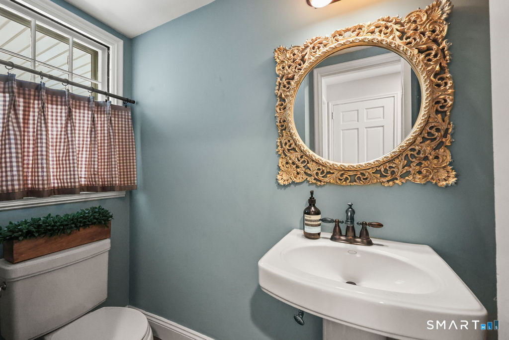 17 Brookline Drive West Hartford CT 06107