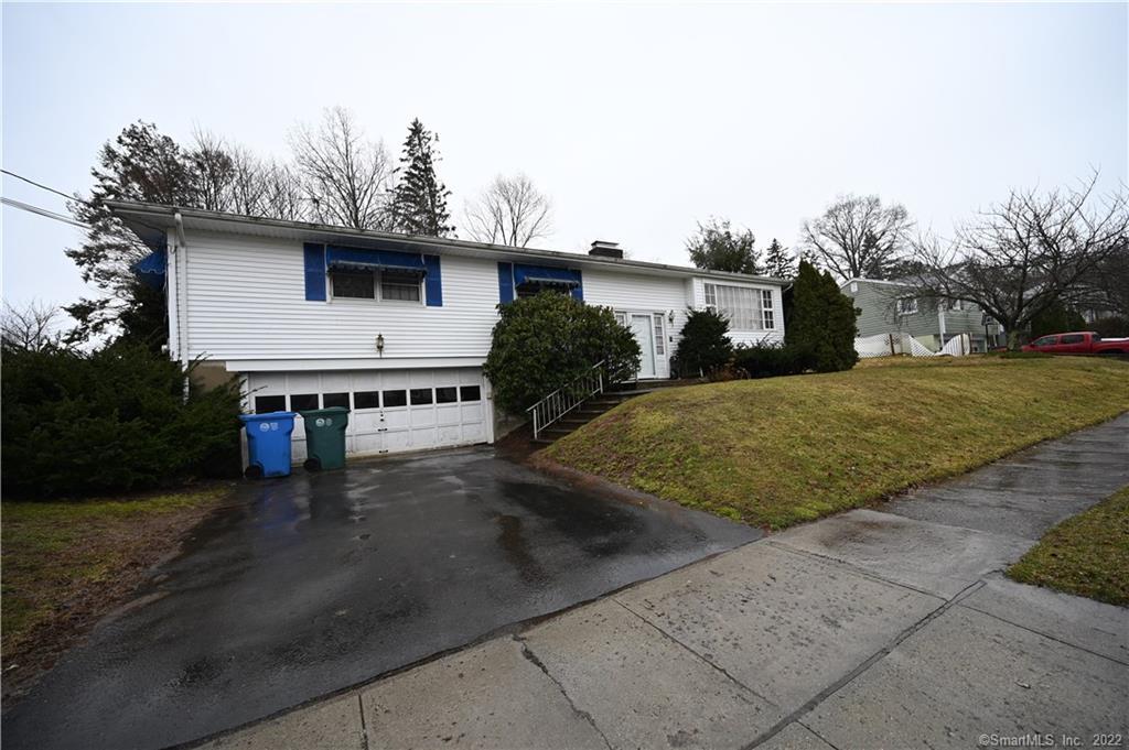 88 Sandquist Circle Hamden CT 06514
