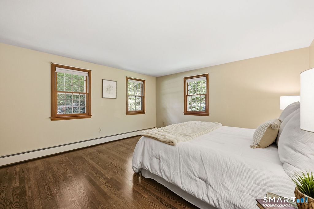 10 Shady Lane Simsbury CT 06092