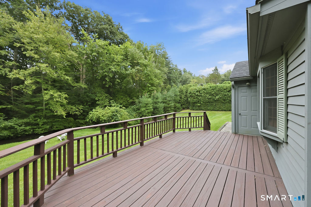 10 Shady Lane Simsbury CT 06092