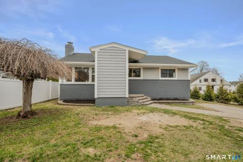 1092 Ocean Avenue New London CT 06320