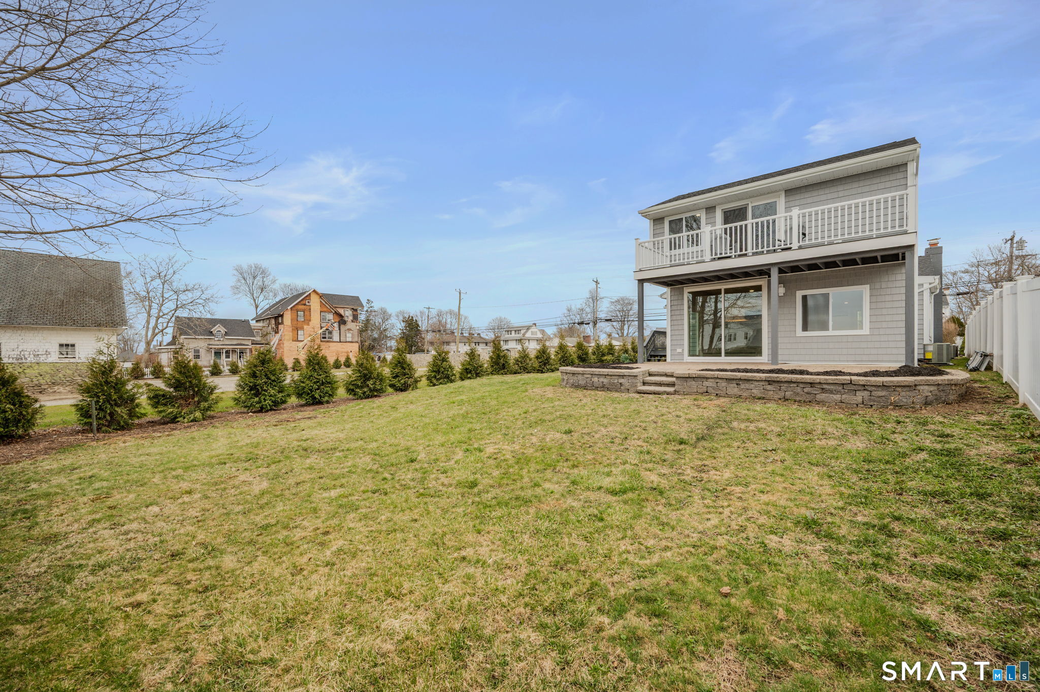 1092 Ocean Avenue New London CT 06320