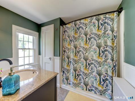 137 Green Road Manchester CT 06042