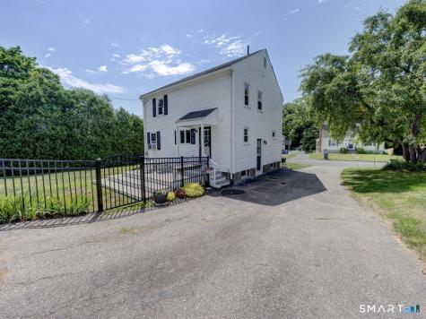 137 Green Road Manchester CT 06042