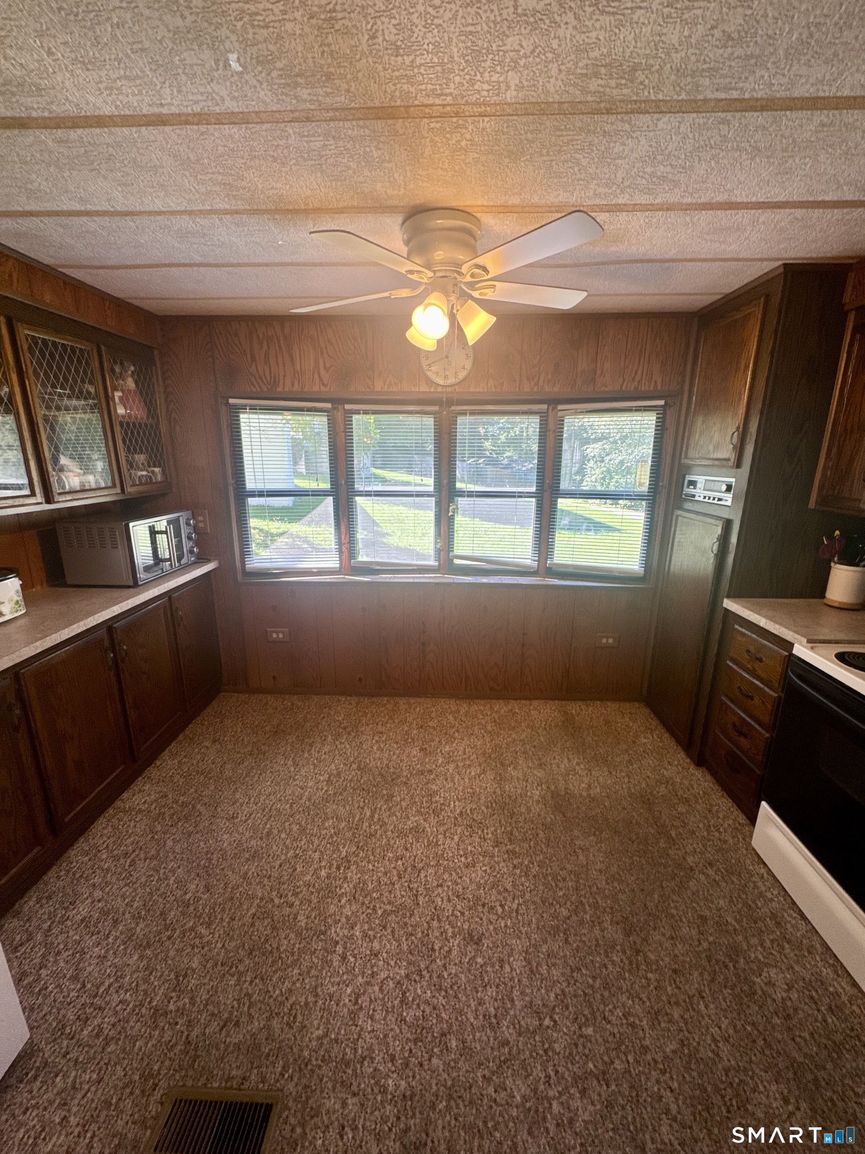 133 West Main Street Clinton CT 06413