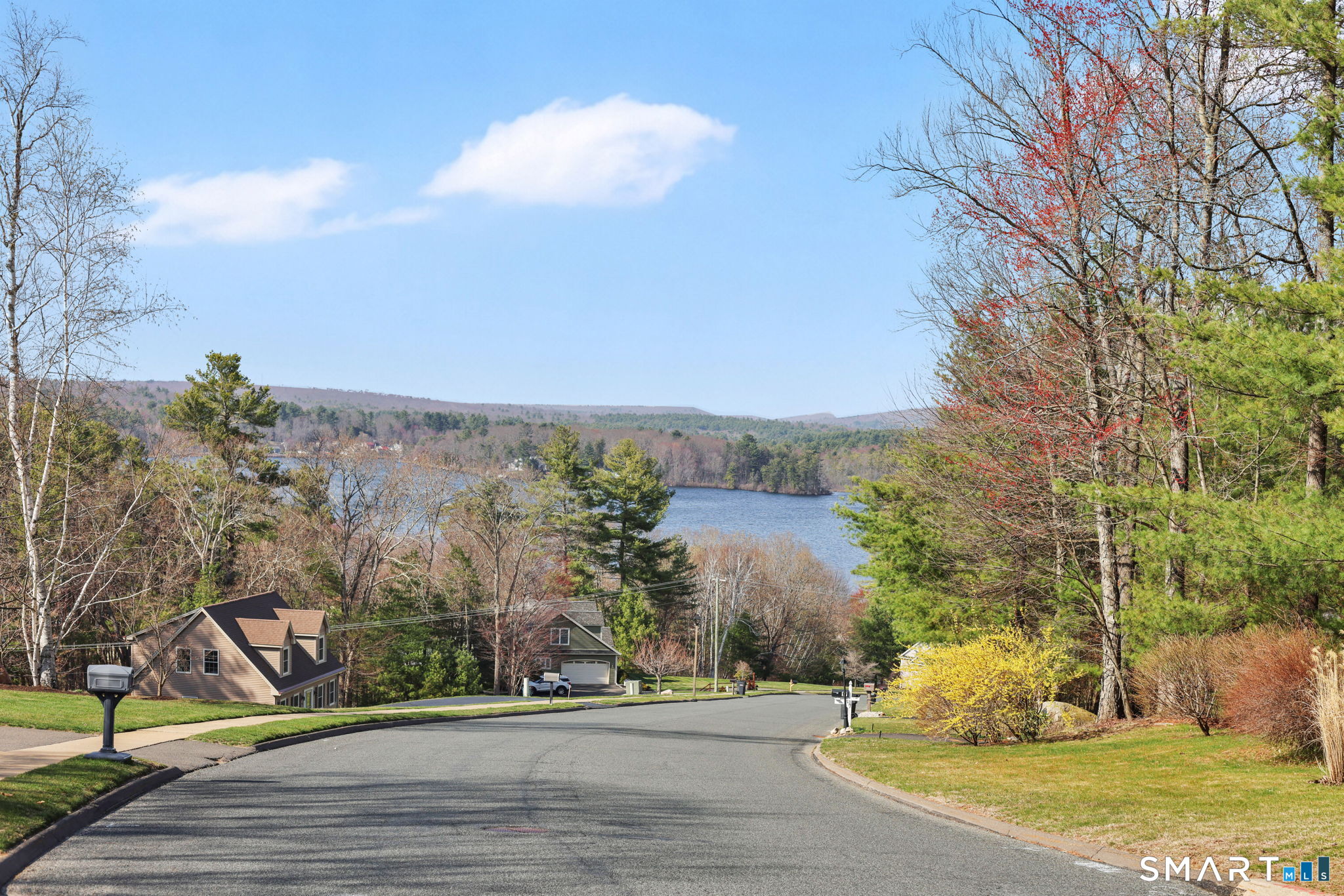 21 Crystal Ridge Drive Ellington CT 06029