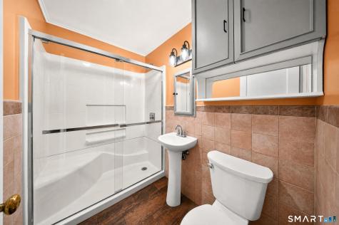 63 Pritchard Road Waterbury CT 06705