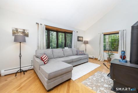 35 Hunt Road Columbia CT 06237